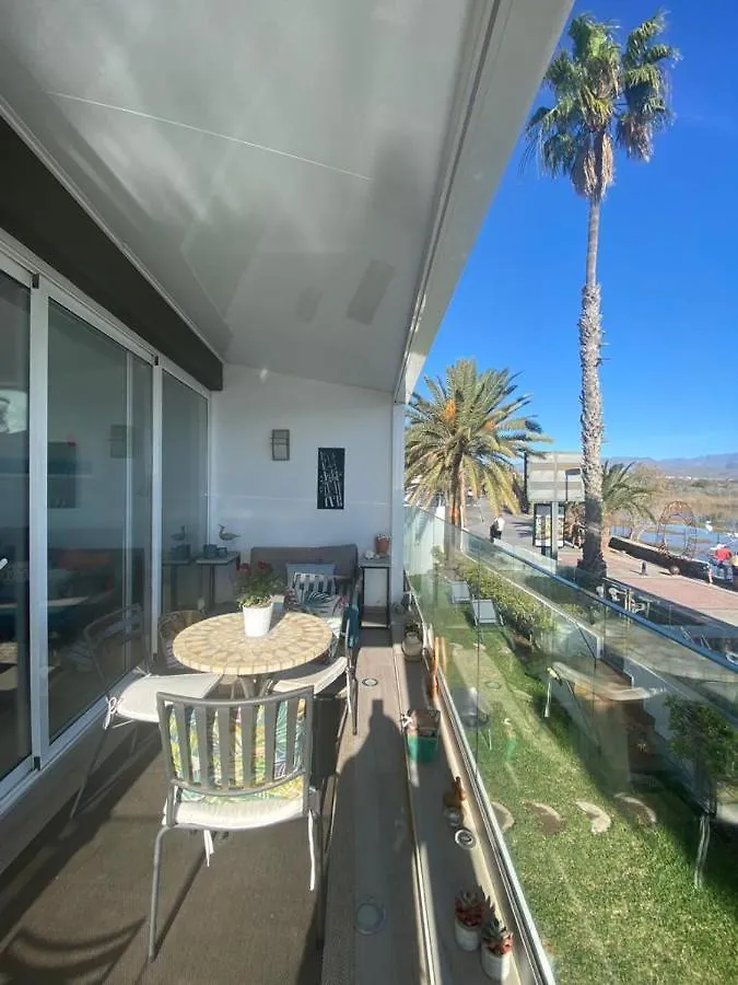 Apartamento Oasis Palmeras 4 San Bartolomé شقة